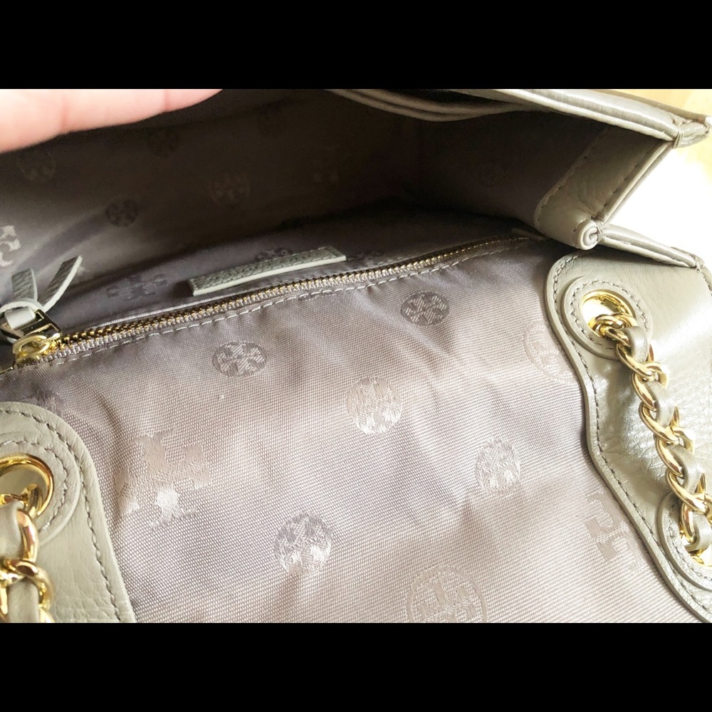 NEW Tory Burch Bryant quilted convertible crossbod - Picture 12 of 13